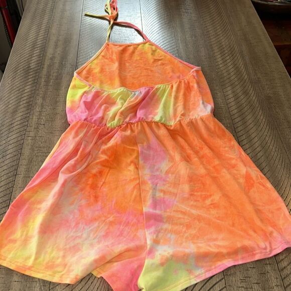 Groovy ☮️ Neon TieDyeSoft to touch Halter Romper 🏖️🚢 for play 🛝 night or day - Picture 11 of 17